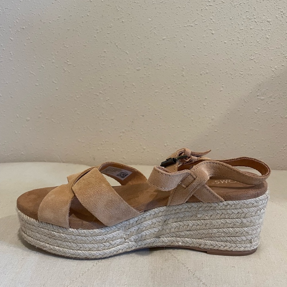 Toms Suede Platform Wedge Sandals - Picture 9 of 16